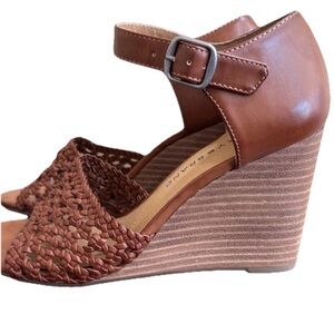 LUCKY WEDGE SANDALS ANKLE STRAP WOVEN SHOES TOBACCO COGNAC WOMENS